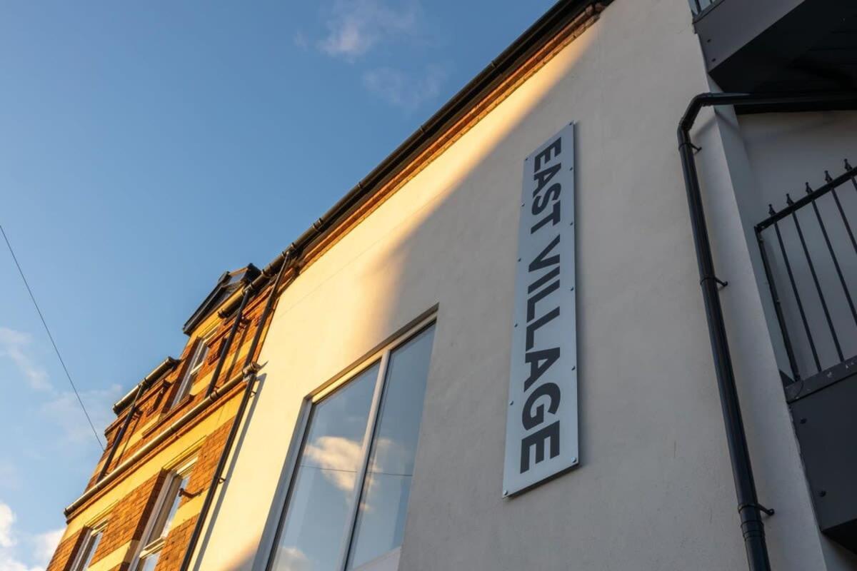 Contemporary 2 Bed -belfast East Village Apartamento