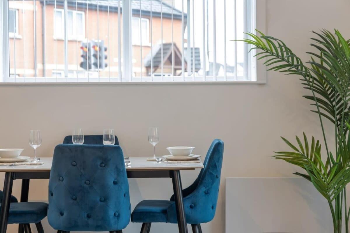 Apartamento Contemporary 2 Bed -belfast East Village