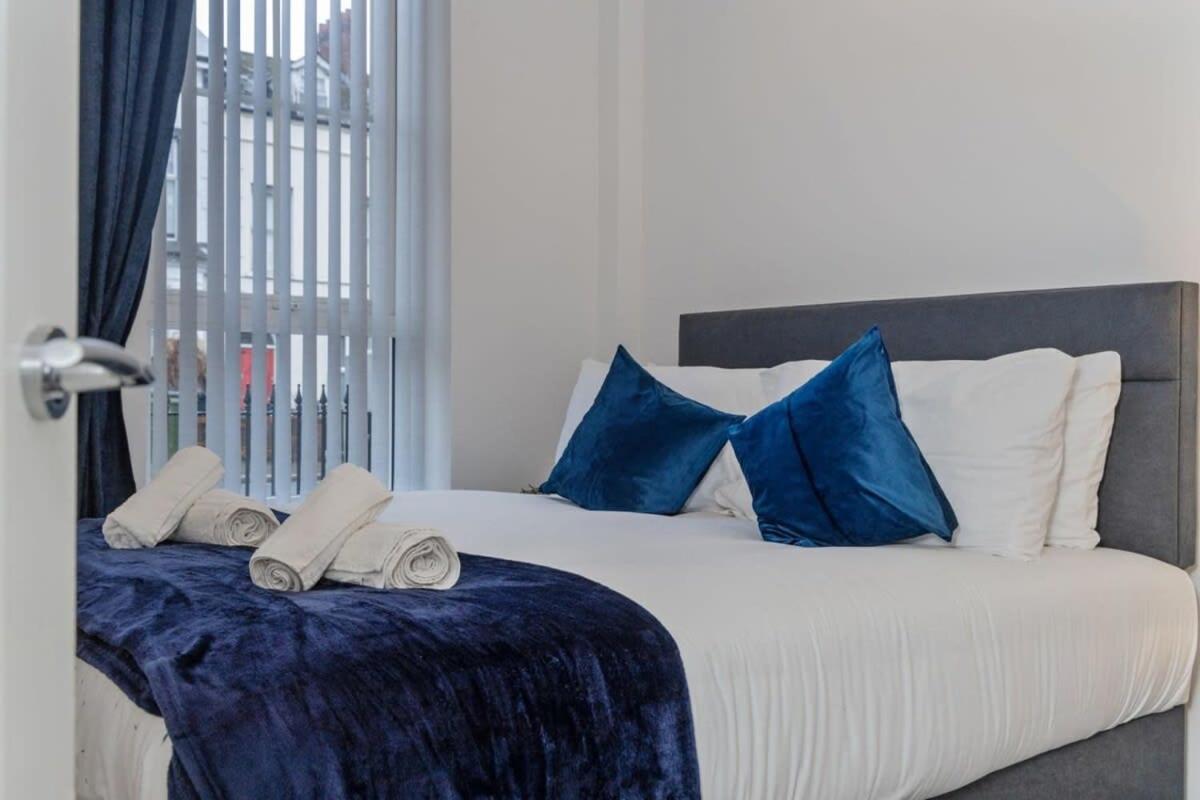 Apartment Contemporary 2 Bed -belfast East Village *